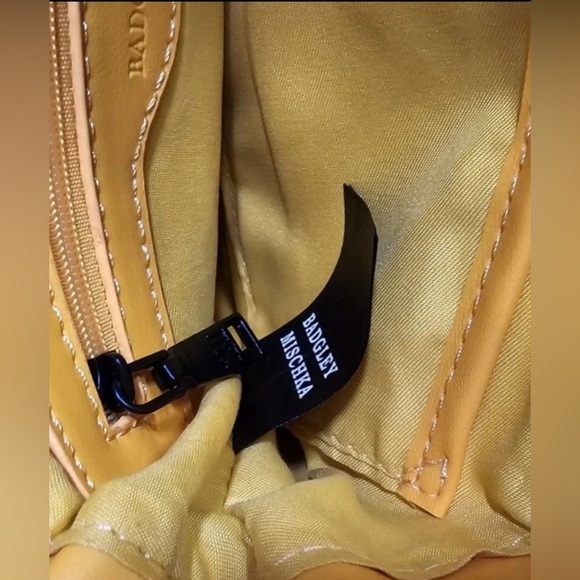 Badgley Mischka Crossbody Handbag Quilted Front Yellow NWT - Picture 11 of 13